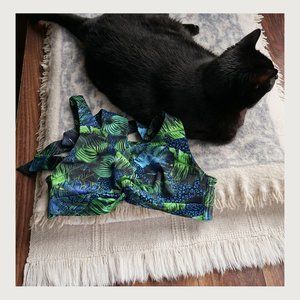 NWT Aruba halter bikini top in Rainforest